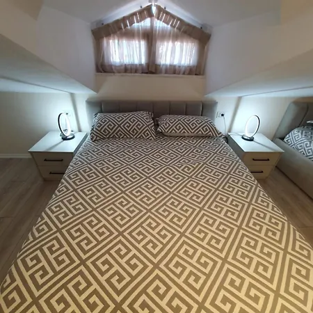 The Penthouse Tiran
